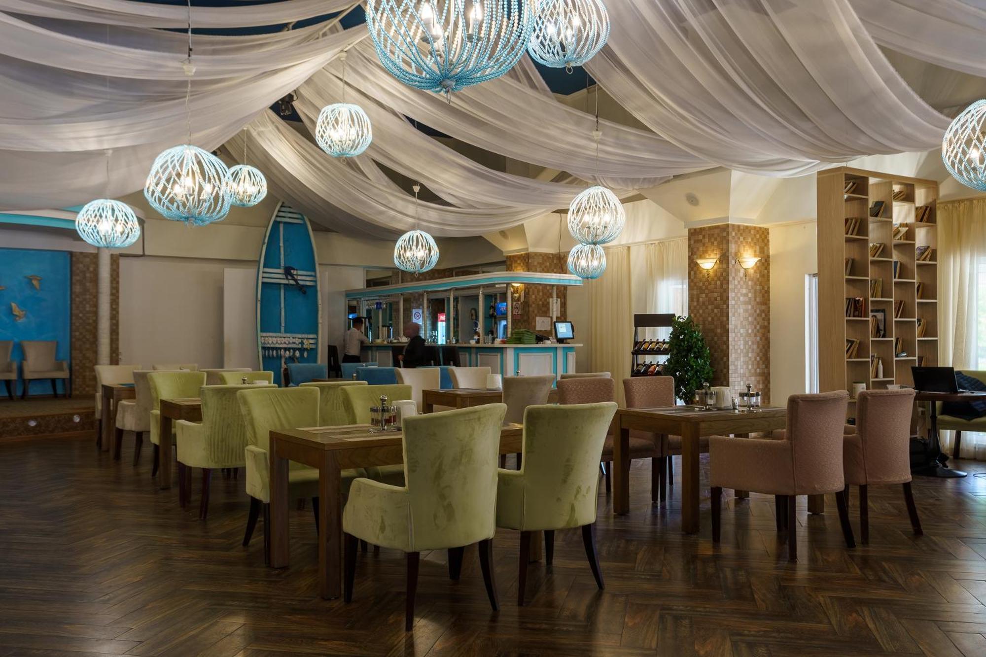 Talisman Village Hotel Bosteri Extérieur photo